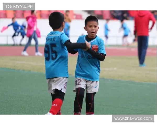 御风而行社管队25-17战胜雄鹰队,比赛持续一个半小时 御风而行社管队25-17战胜雄鹰队,比赛持续一个半小时